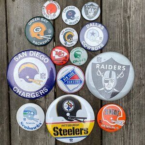 Lot of 14 Vintage 1960s NFL Buttons Steelers, Packers, Cowboys, Rams, Eagles